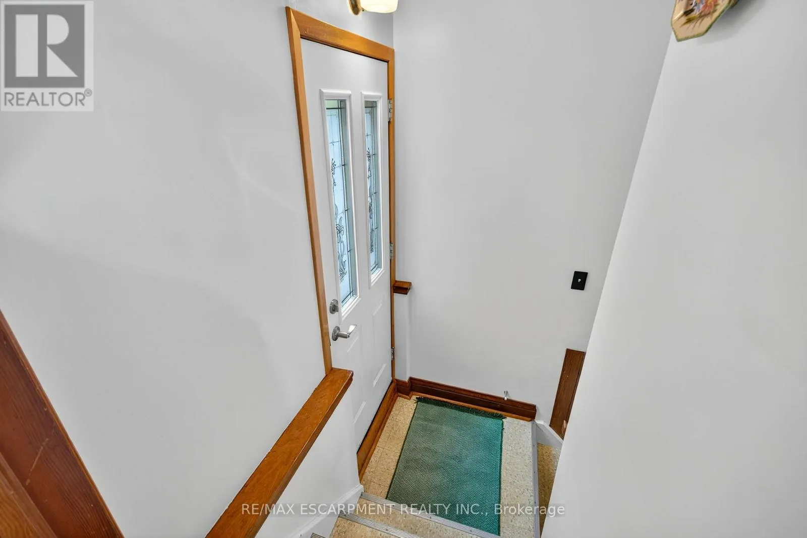 961 DANFORTH AVENUE