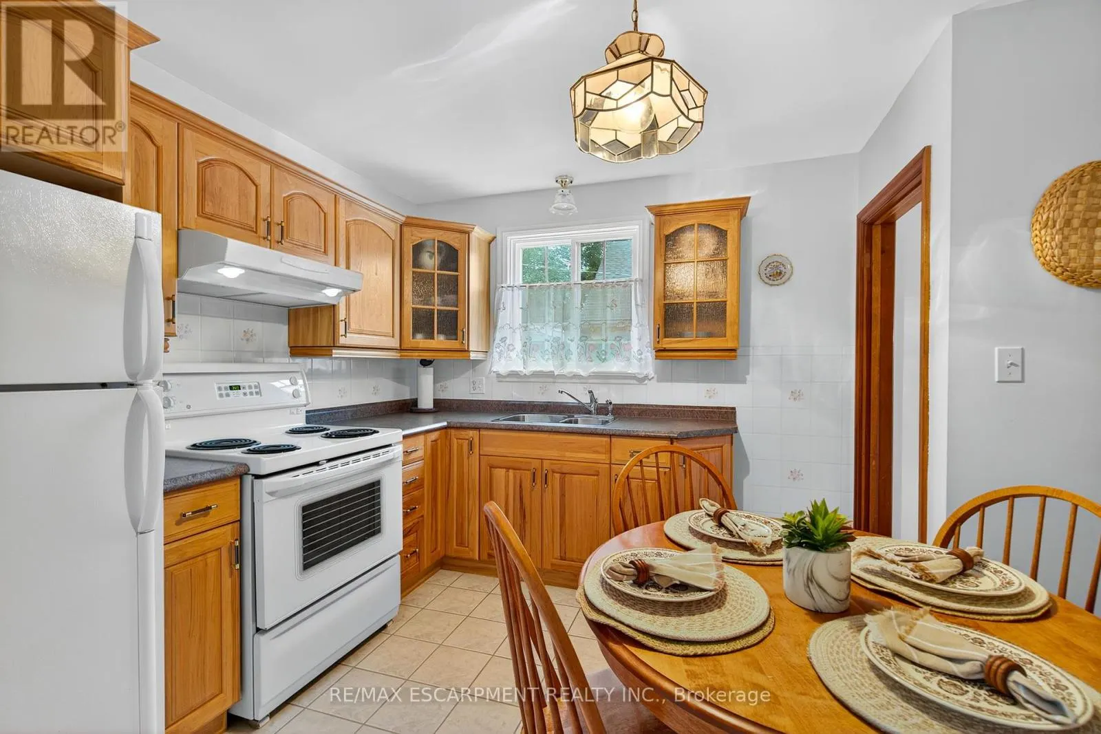 961 DANFORTH AVENUE