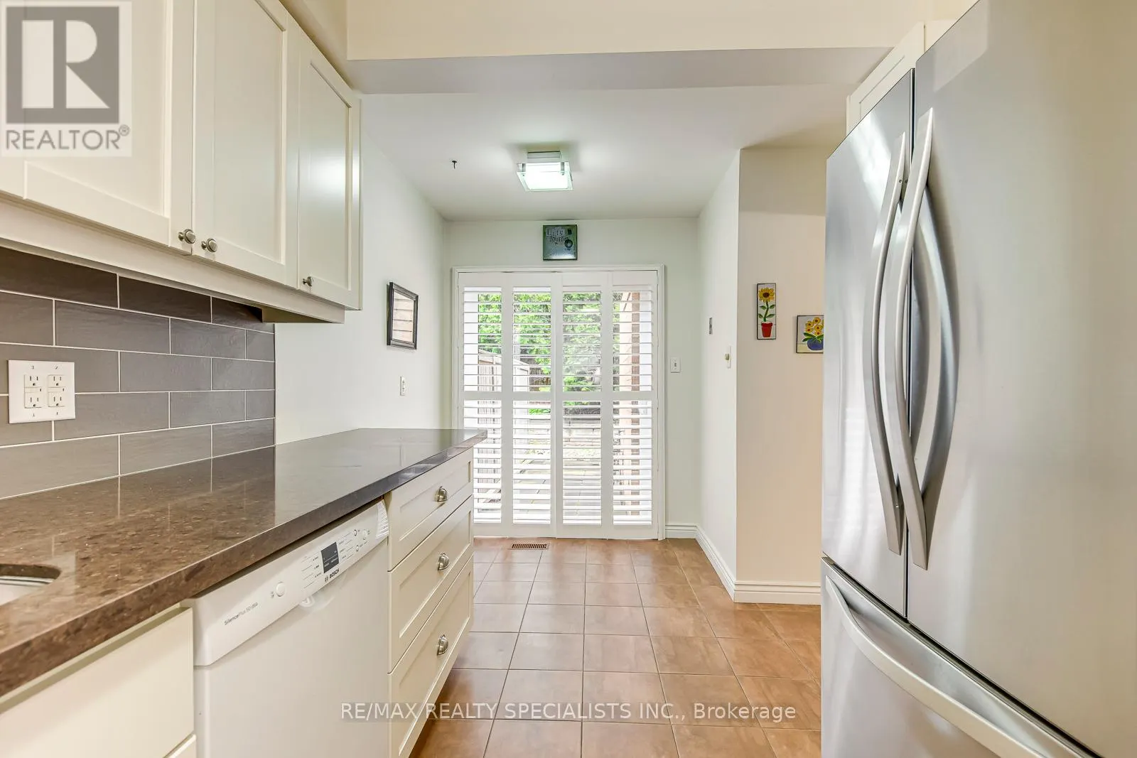 25 - 2199 BURNHAMTHORPE ROAD W