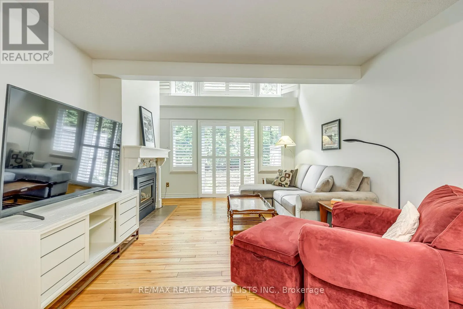 25 - 2199 BURNHAMTHORPE ROAD W