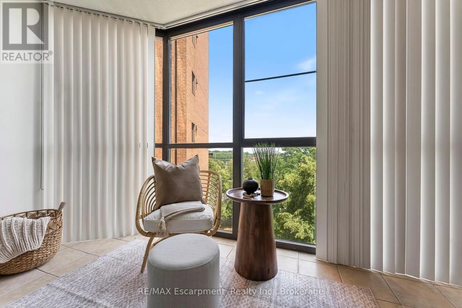 602 - 1230 MARLBOROUGH COURT, #602