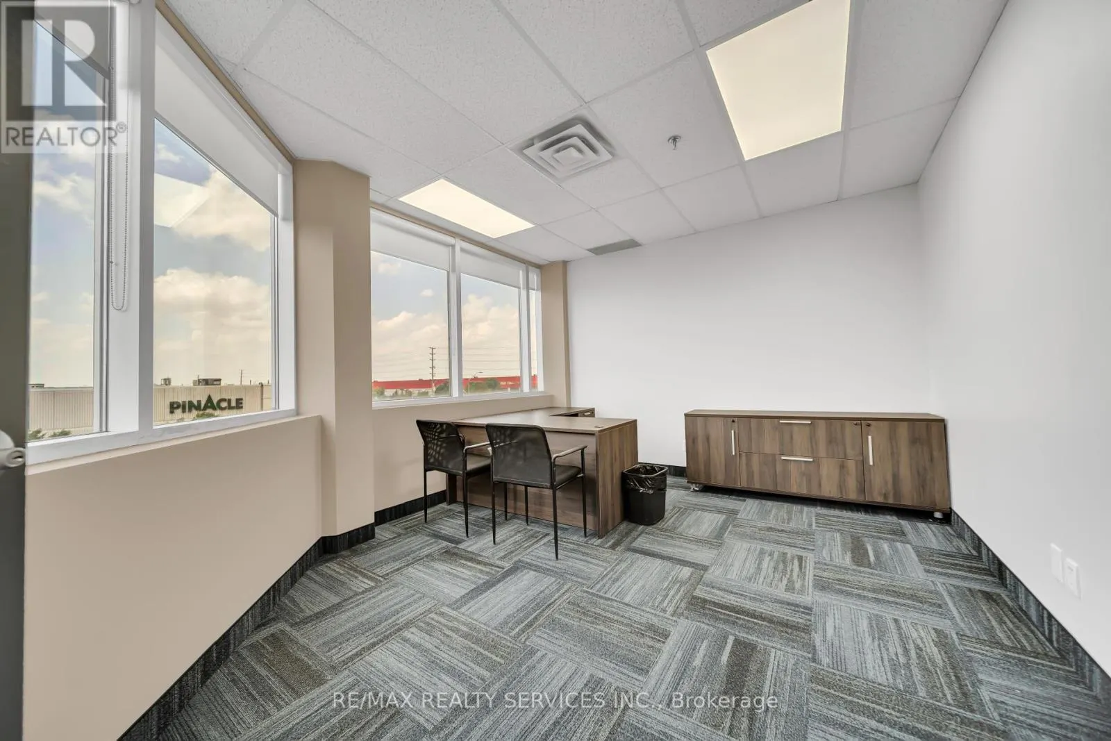 204 - 6660 KENNEDY ROAD