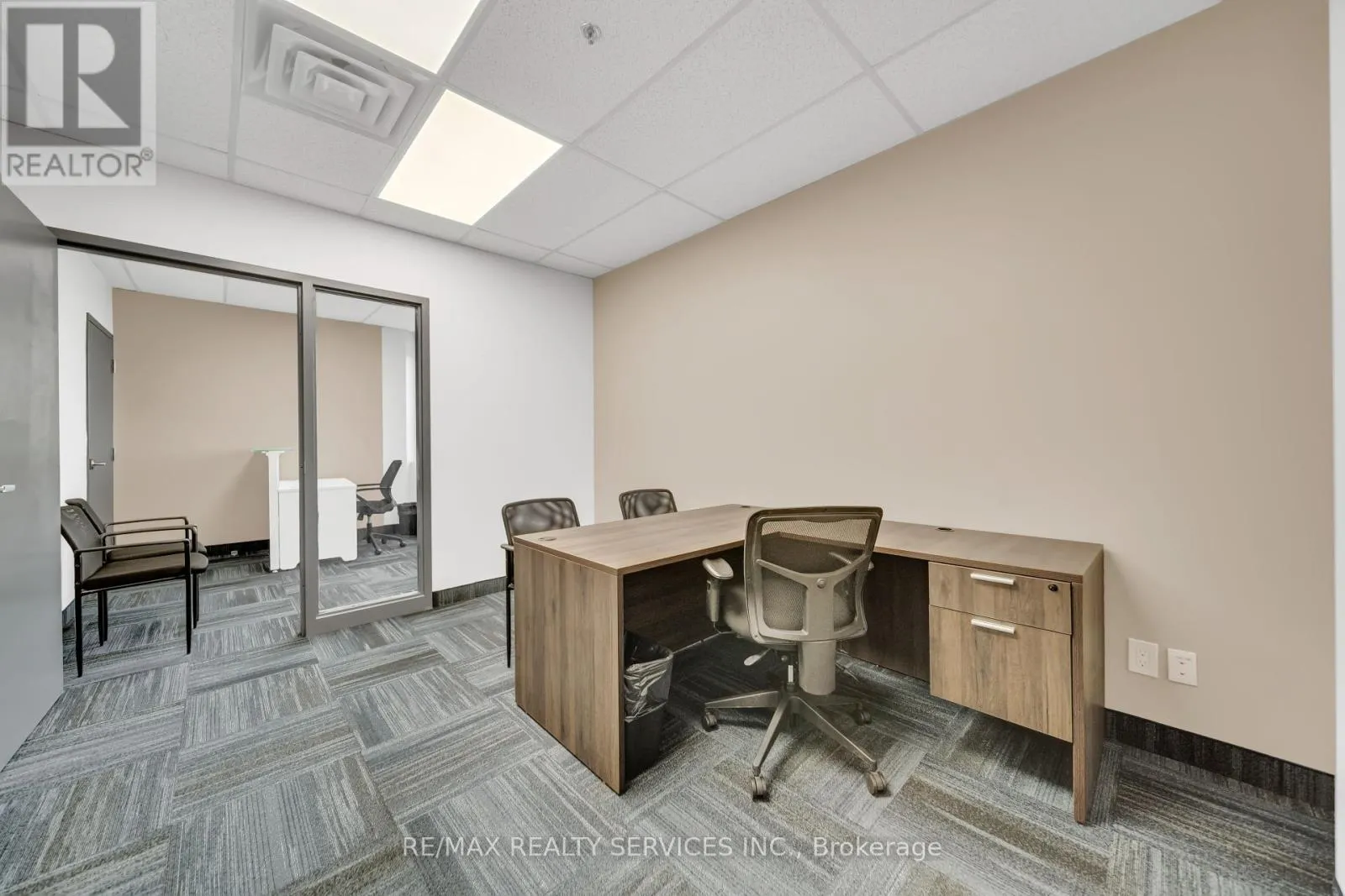 204 - 6660 KENNEDY ROAD