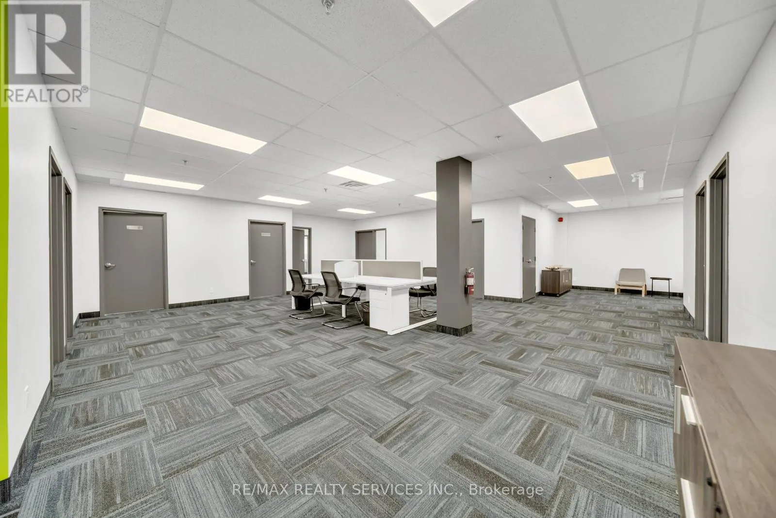 204 - 6660 KENNEDY ROAD