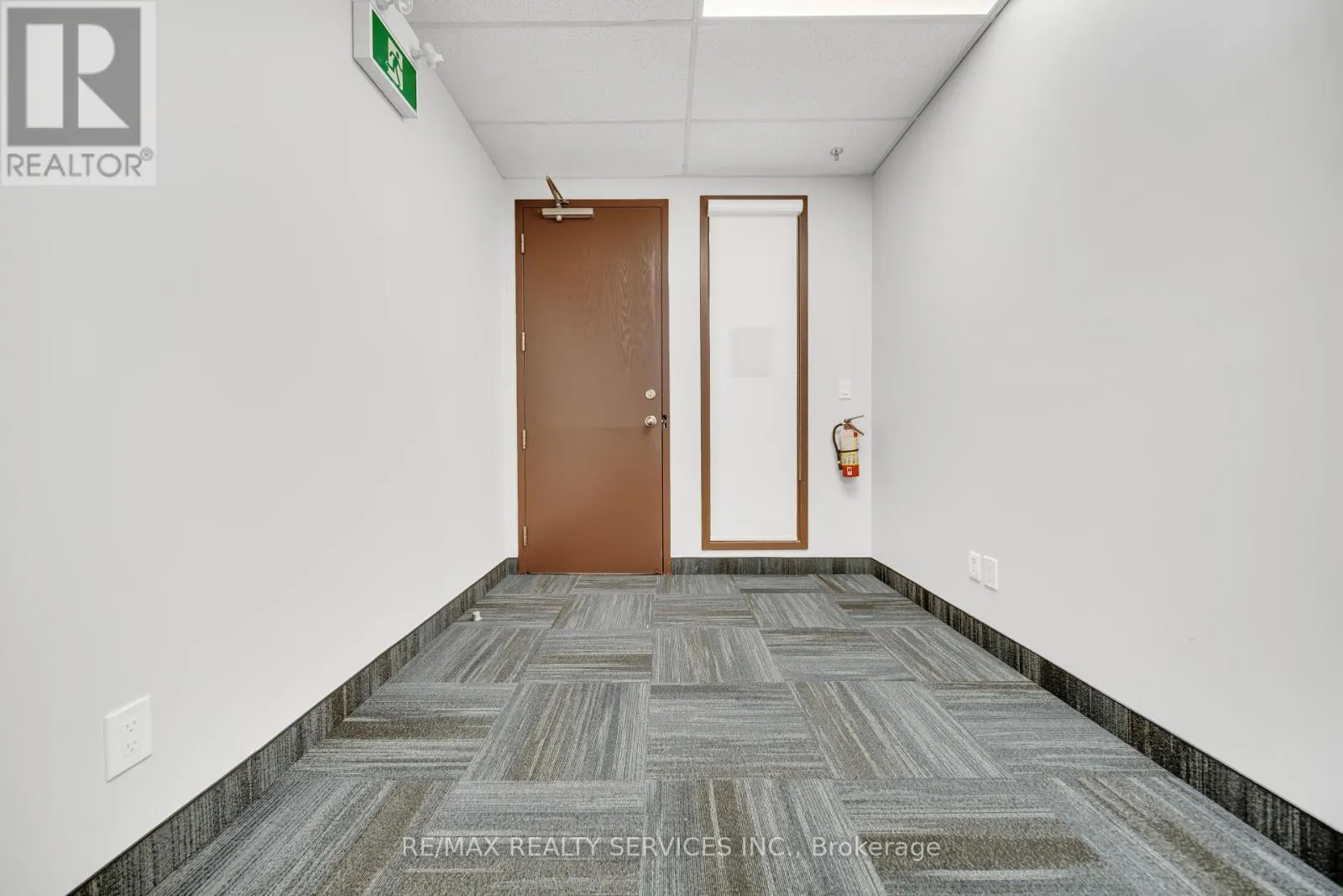204 - 6660 KENNEDY ROAD