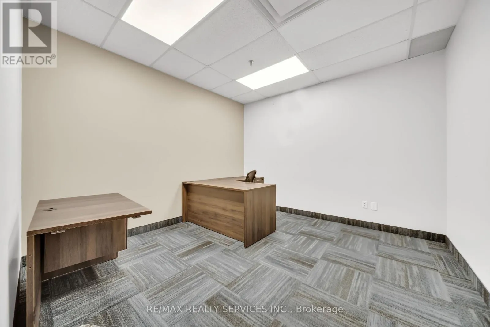215 - 6660 KENNEDY ROAD