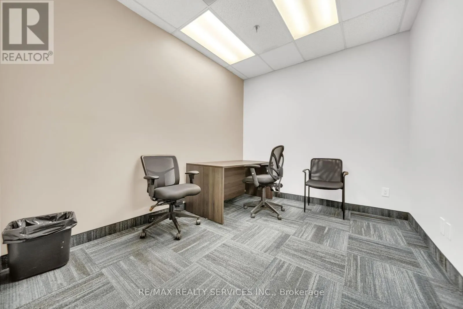 215 - 6660 KENNEDY ROAD