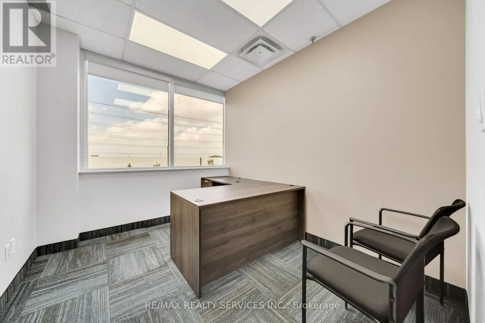 215 - 6660 KENNEDY ROAD