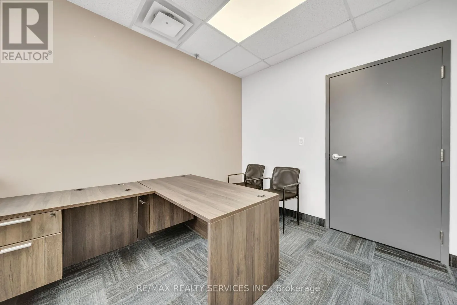 215 - 6660 KENNEDY ROAD