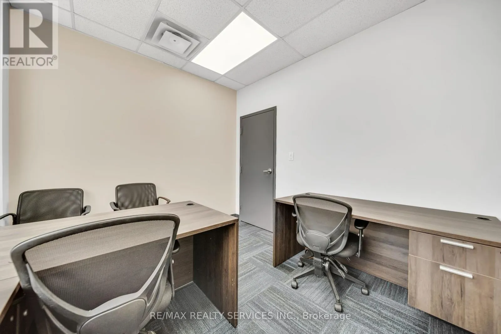 215 - 6660 KENNEDY ROAD