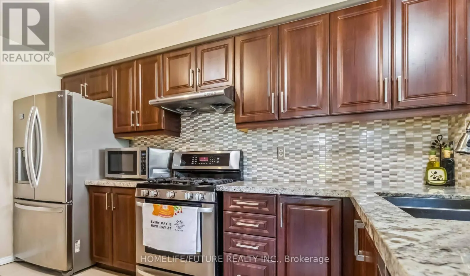 126 - 2945 THOMAS STREET