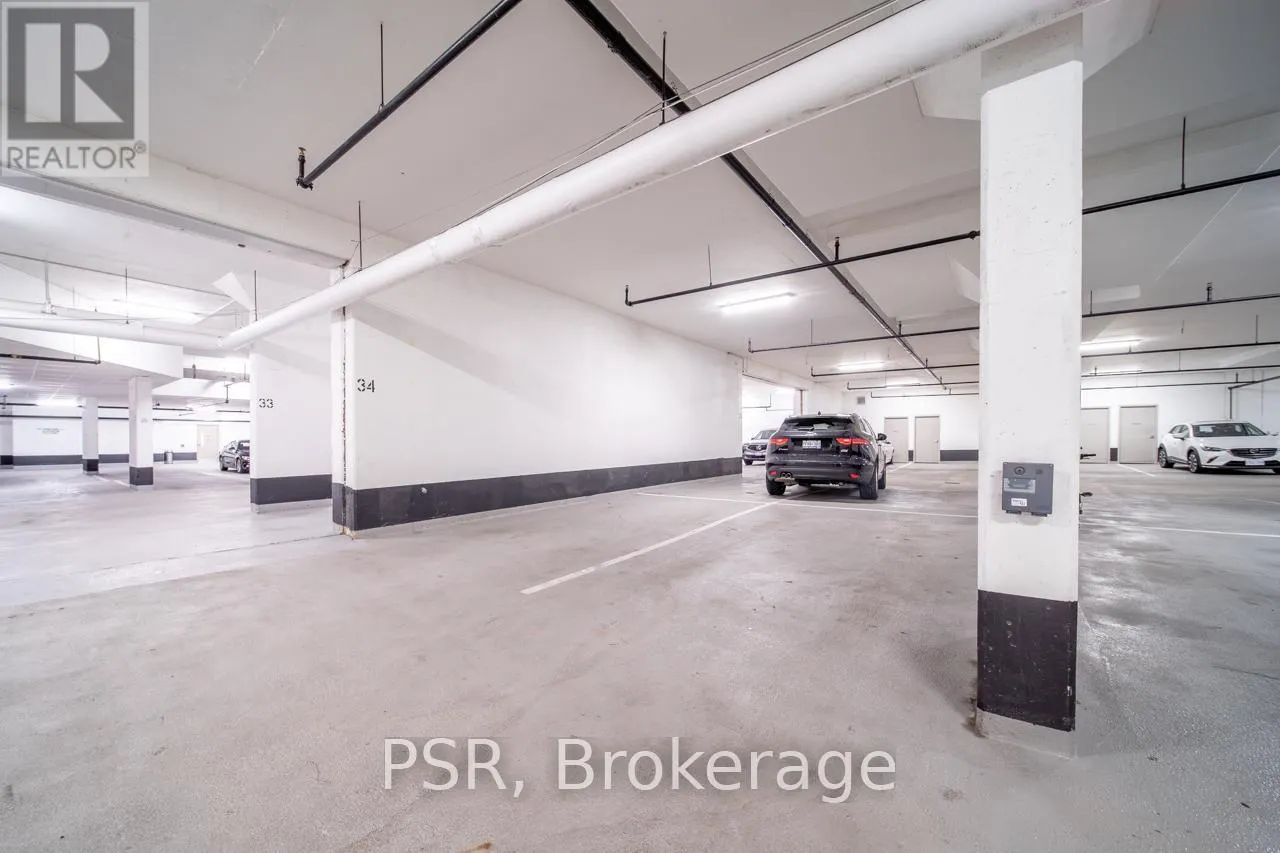 111 - 65 YORKLAND BOULEVARD