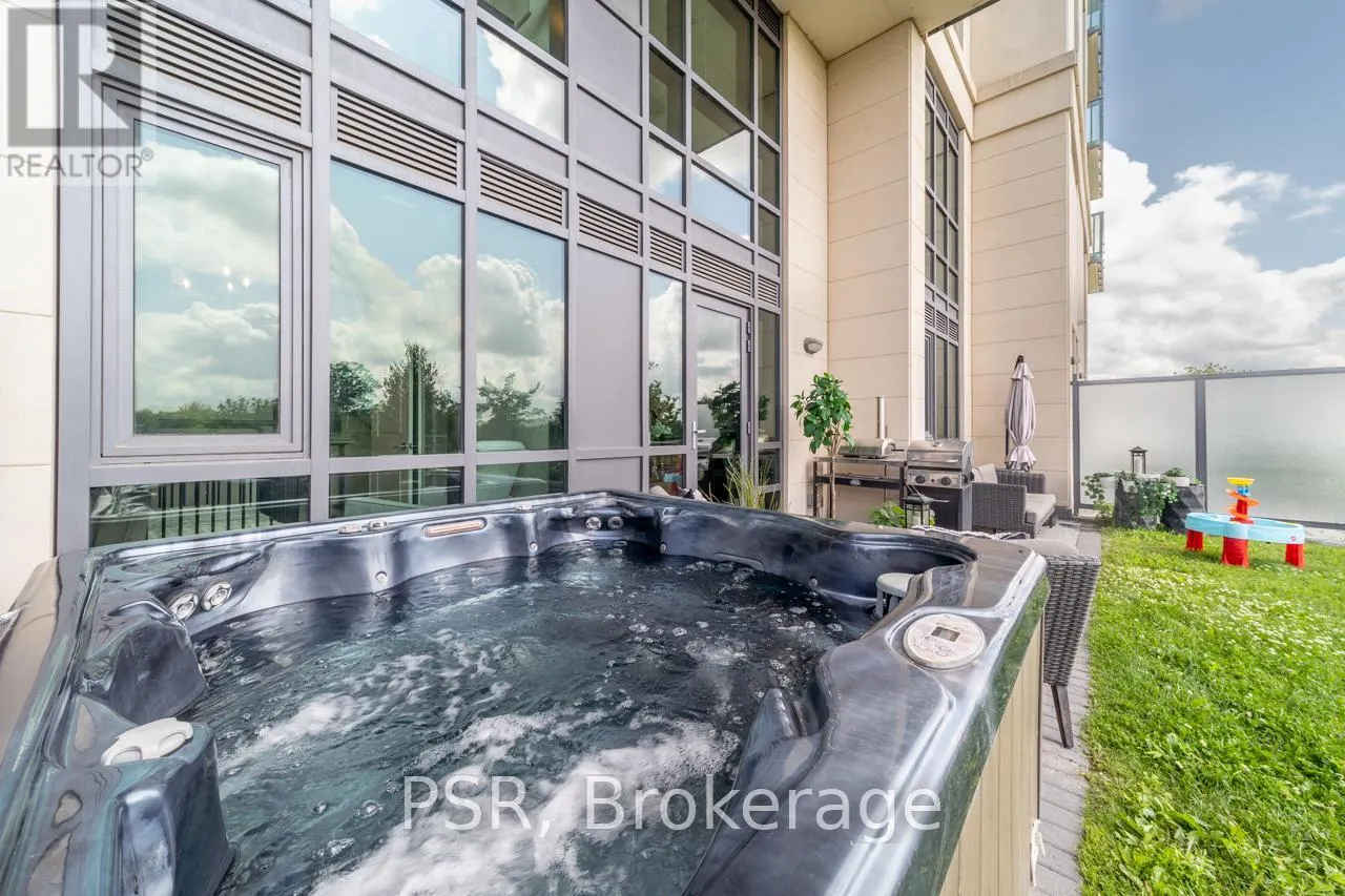 111 - 65 YORKLAND BOULEVARD
