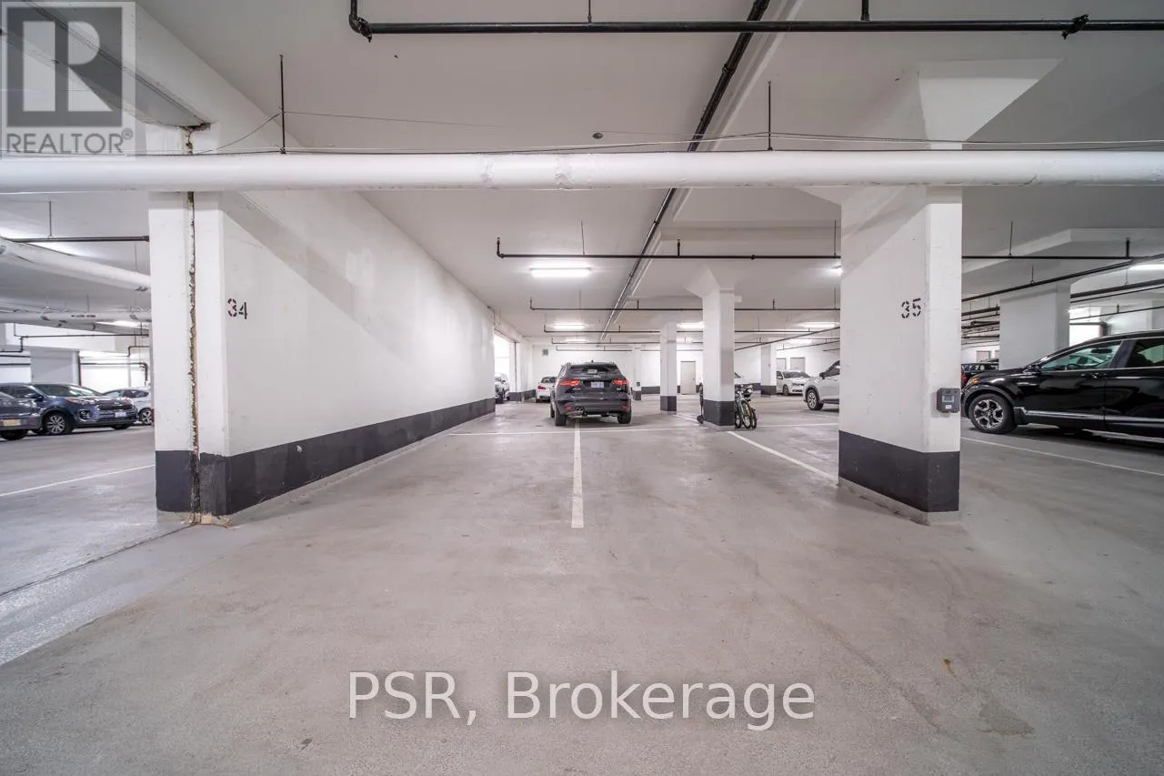 111 - 65 YORKLAND BOULEVARD