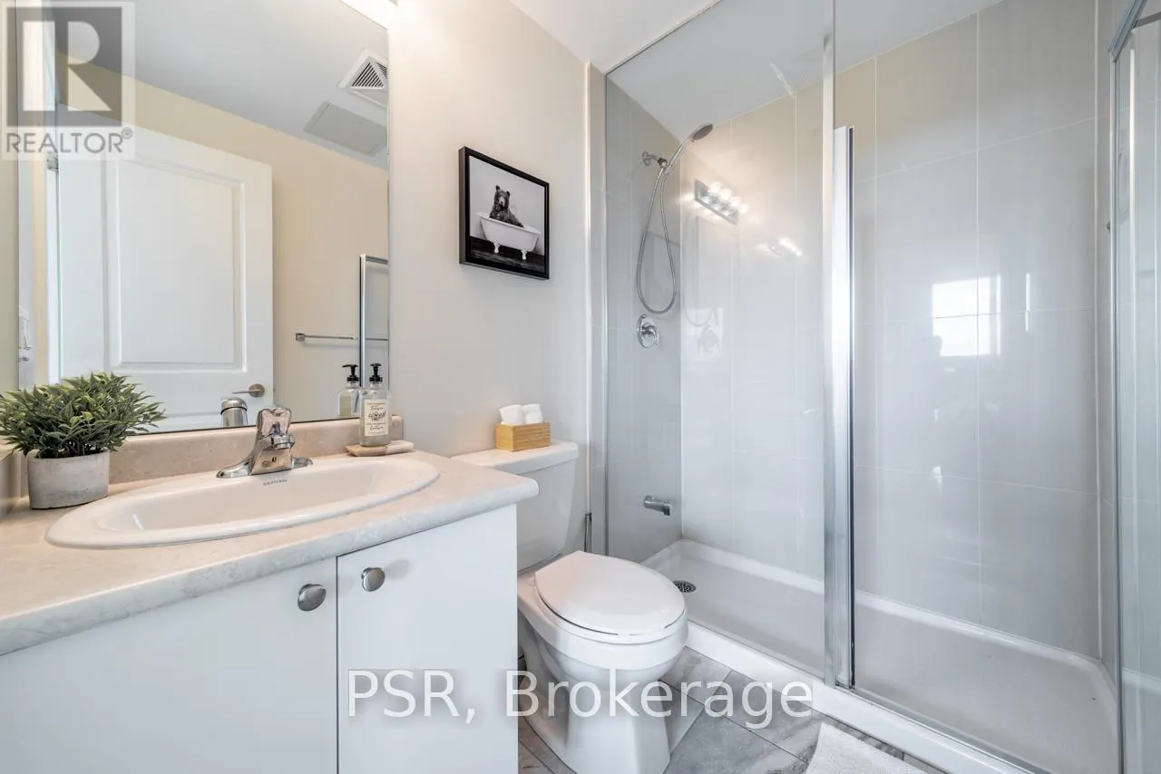 111 - 65 YORKLAND BOULEVARD