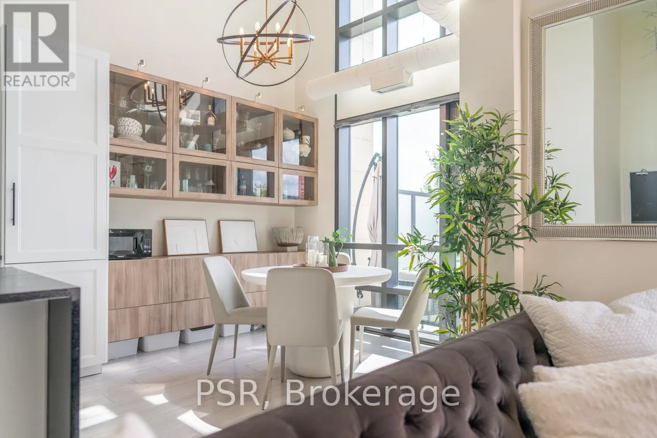 111 - 65 YORKLAND BOULEVARD