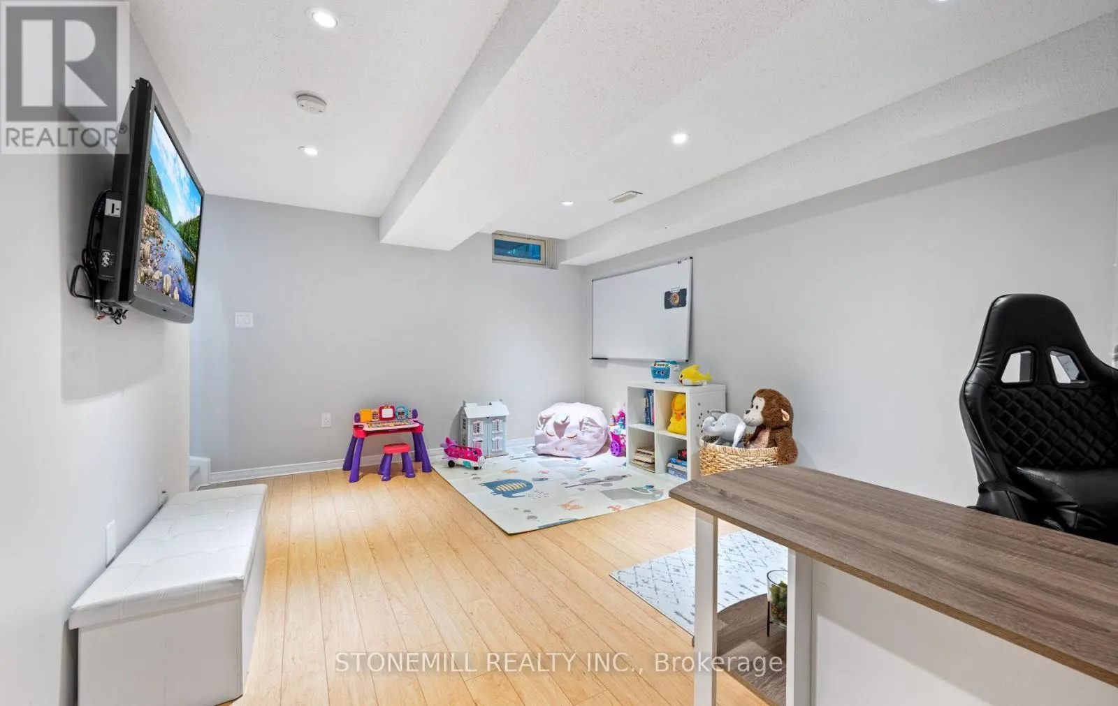 12 - 4200 KILMER DRIVE