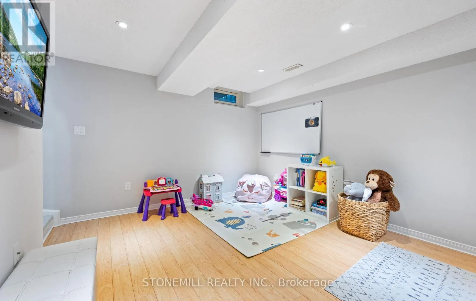 12 - 4200 KILMER DRIVE