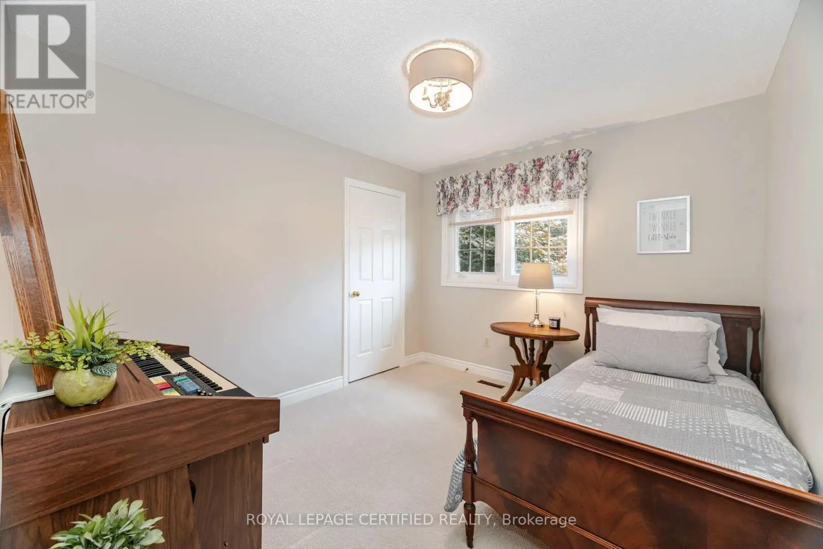 12 BURTREE DRIVE