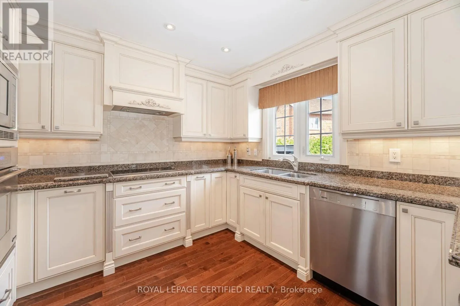 12 BURTREE DRIVE