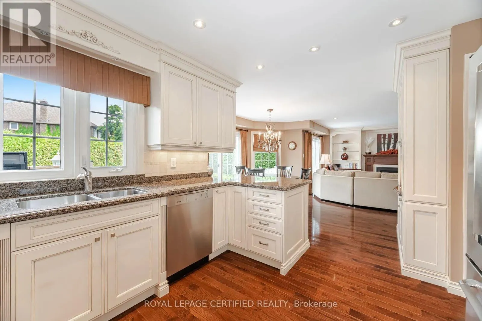 12 BURTREE DRIVE