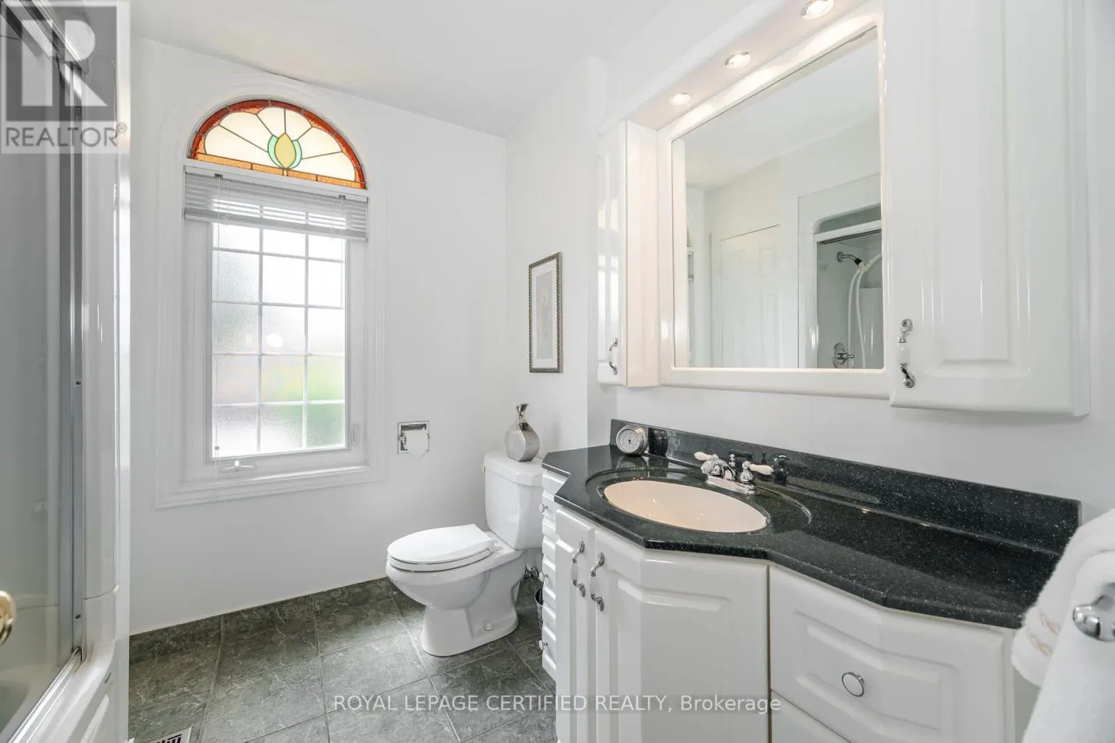 12 BURTREE DRIVE