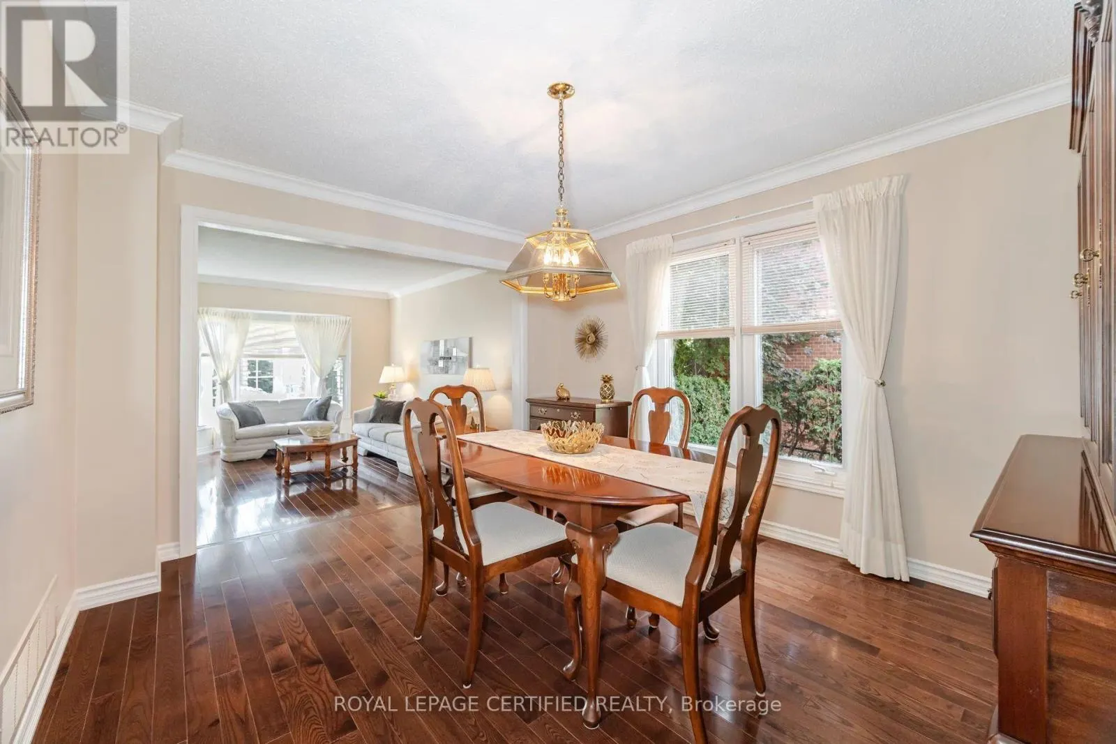 12 BURTREE DRIVE