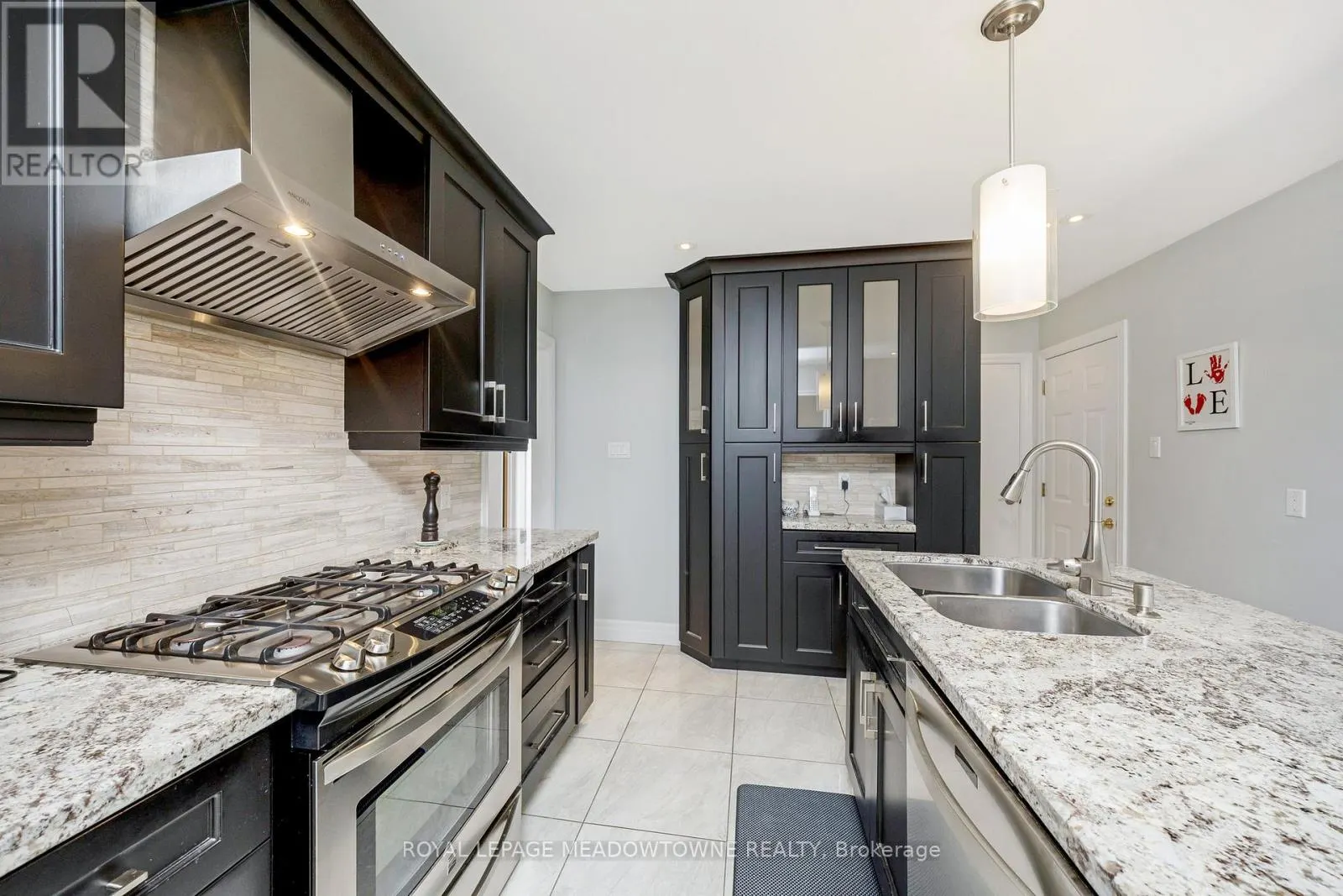 17 VALLEYVIEW ROAD