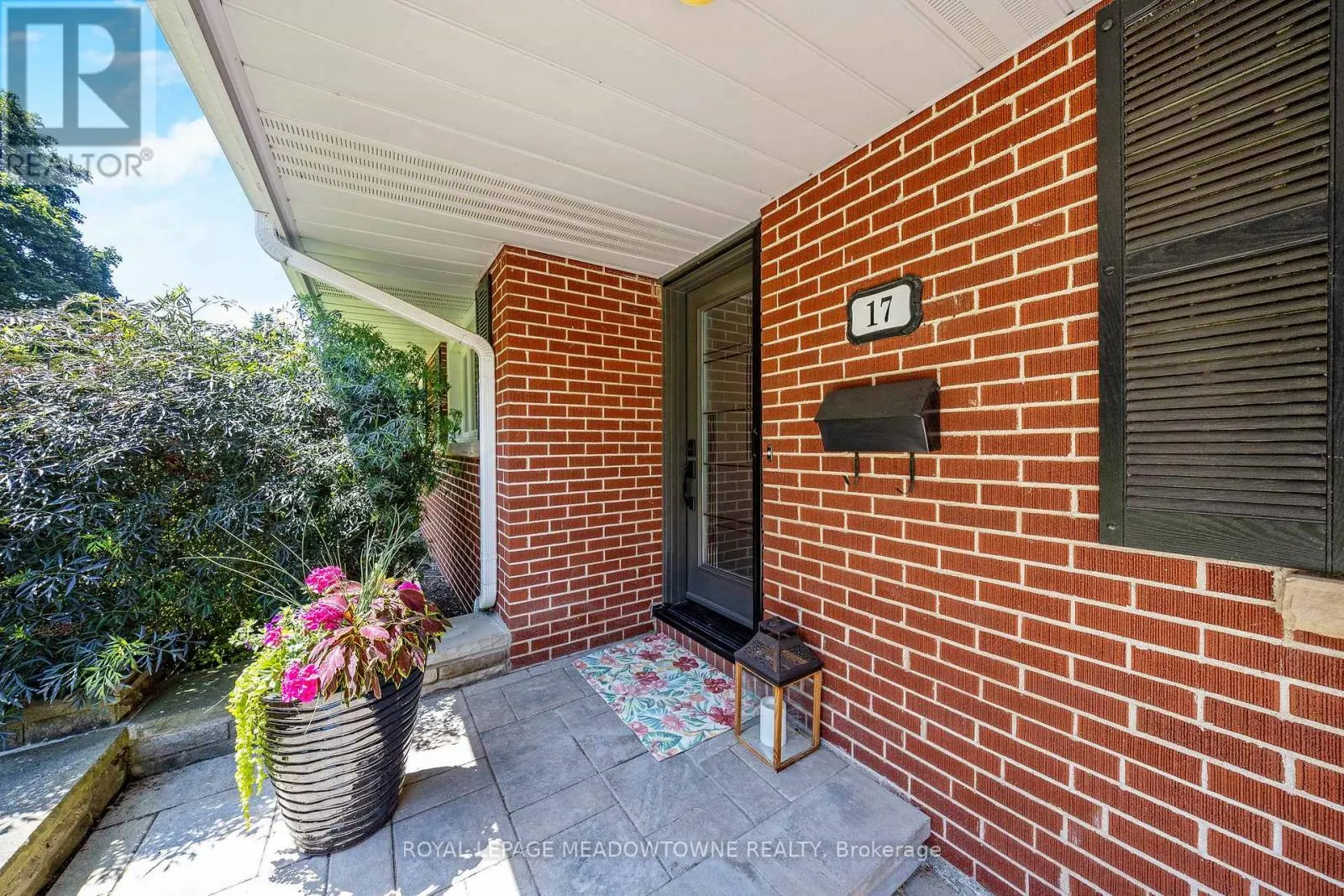 17 VALLEYVIEW ROAD