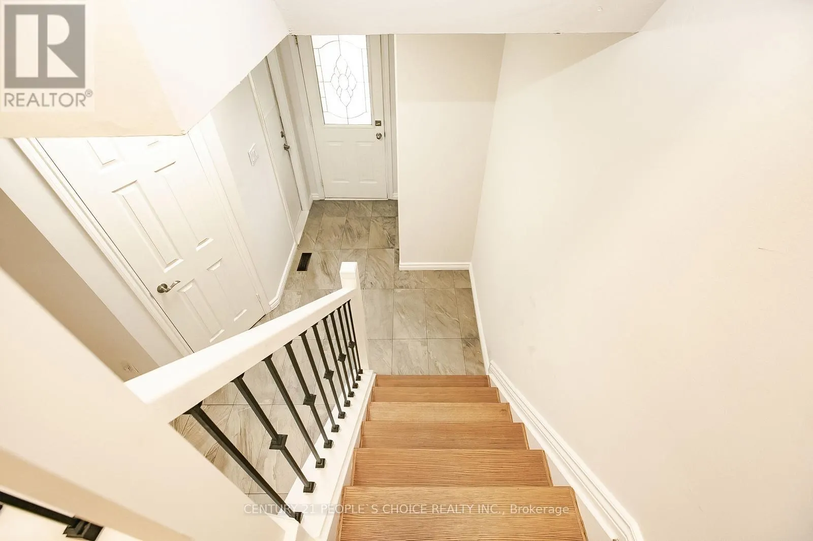 240 SIMMONS BOULEVARD