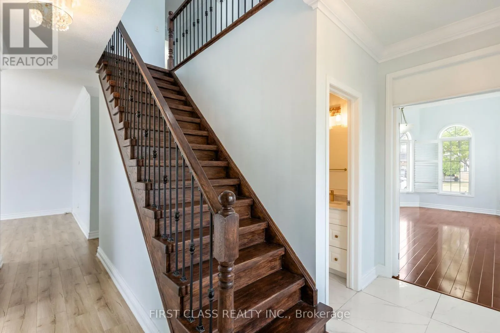 802 YATES DRIVE