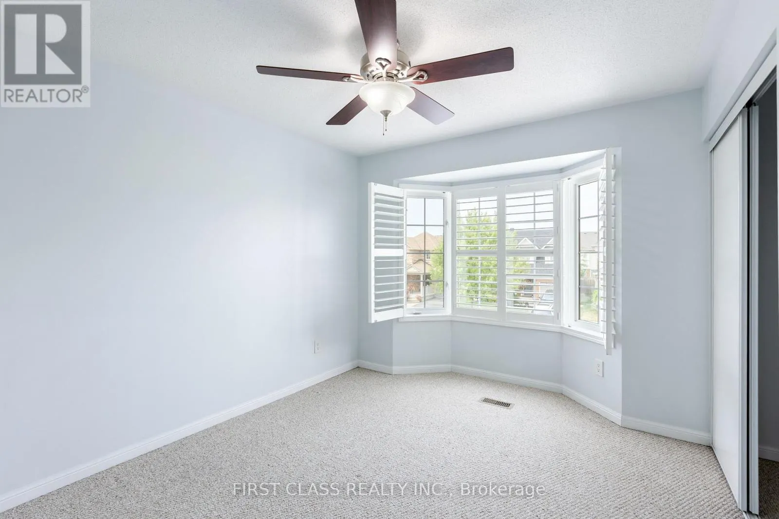 802 YATES DRIVE