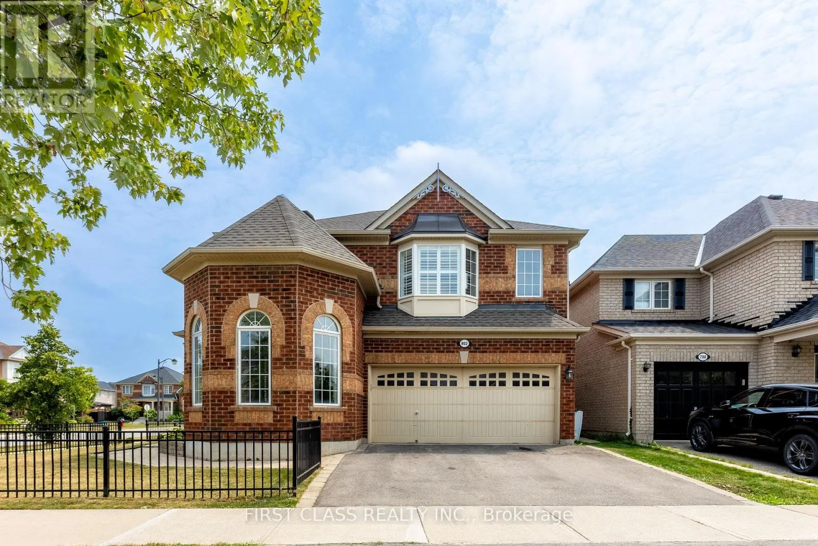 802 YATES DRIVE