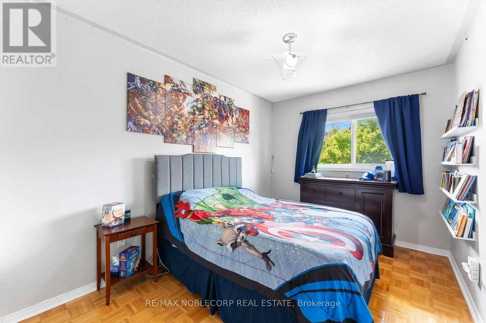 44 HANTON CRESCENT