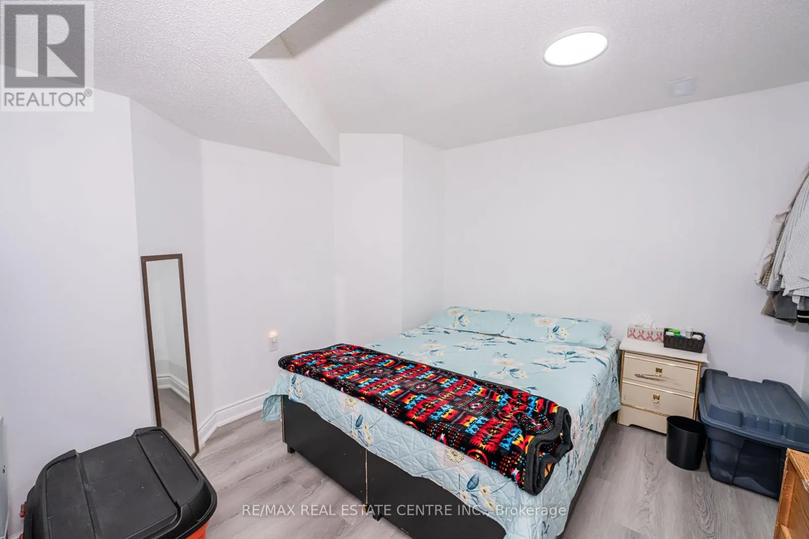 60 SLEIGHTHOLME CRESCENT