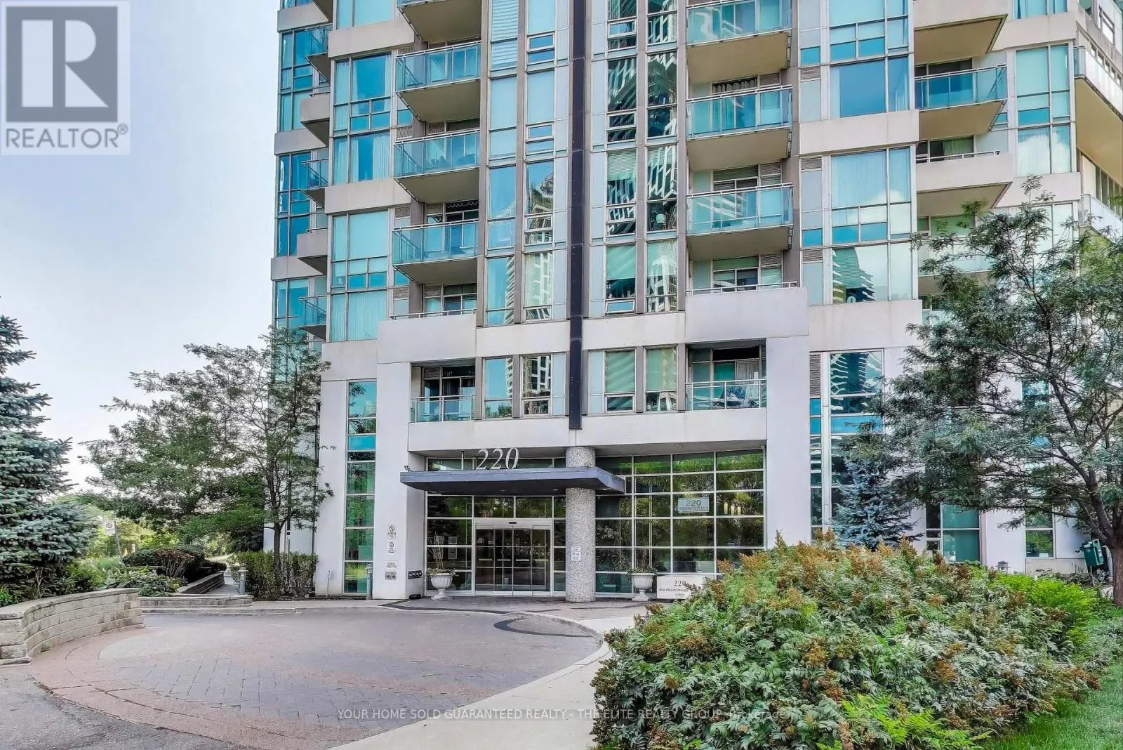 1107 - 220 BURNHAMTHORPE ROAD W