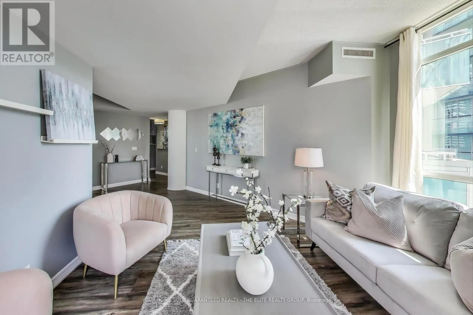 1107 - 220 BURNHAMTHORPE ROAD W