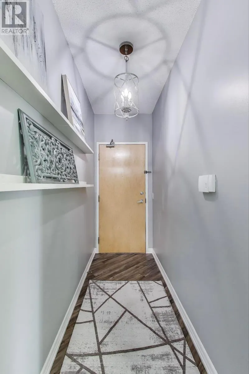 1107 - 220 BURNHAMTHORPE ROAD W