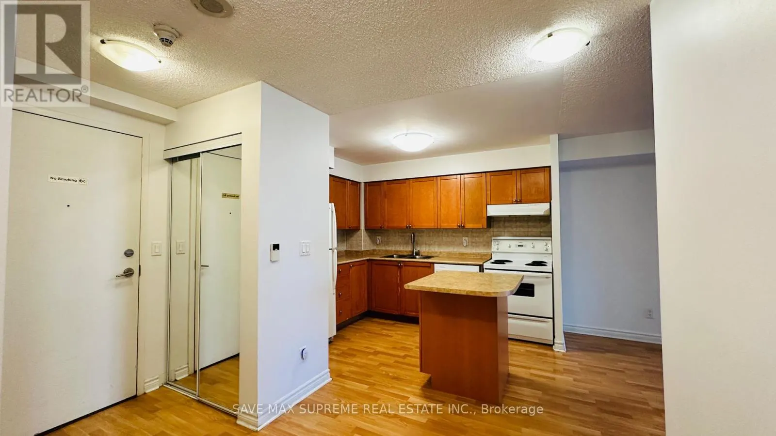 527 - 3888 DUKE OF YORK BOULEVARD