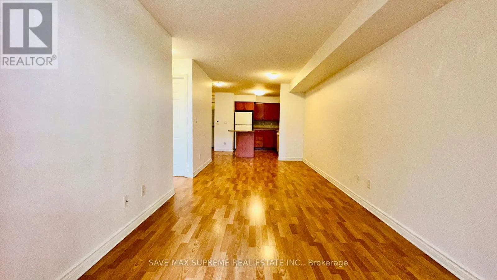 527 - 3888 DUKE OF YORK BOULEVARD