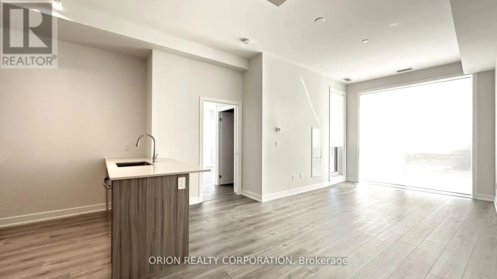 510 - 430 SQUARE ONE DRIVE
