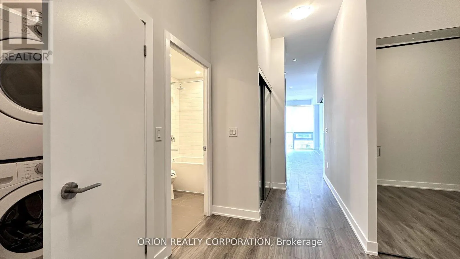 510 - 430 SQUARE ONE DRIVE