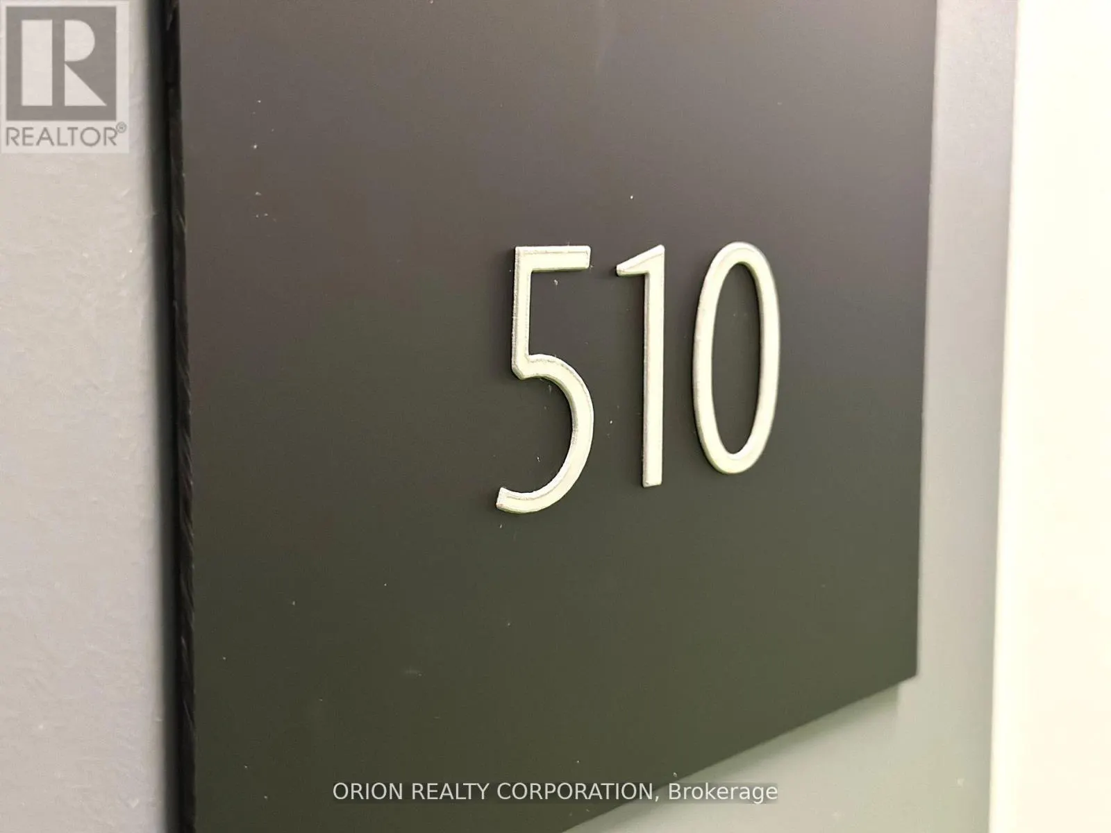 510 - 430 SQUARE ONE DRIVE