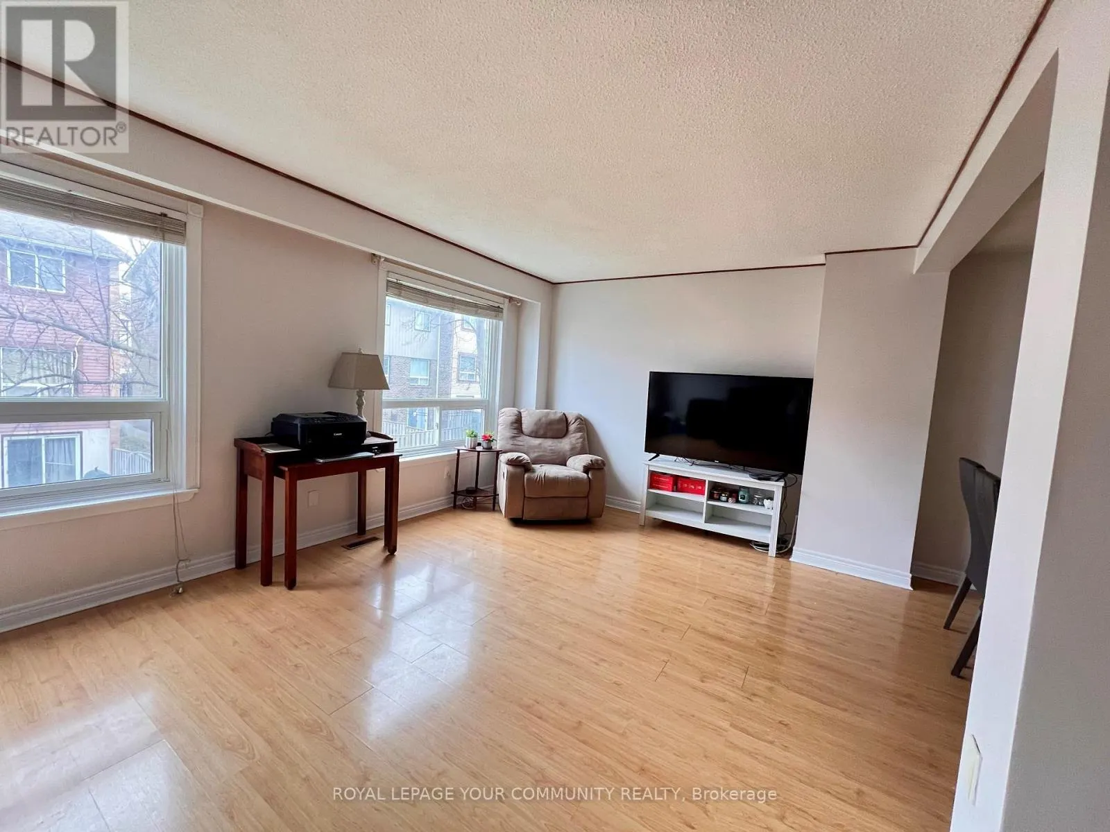 14 MOREGATE CRESCENT
