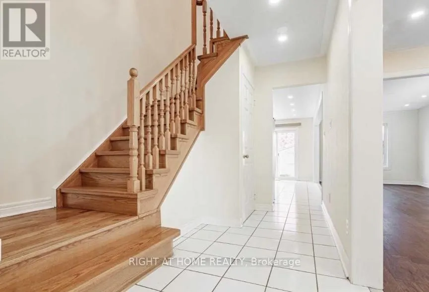 7049 GRAYDON COURT