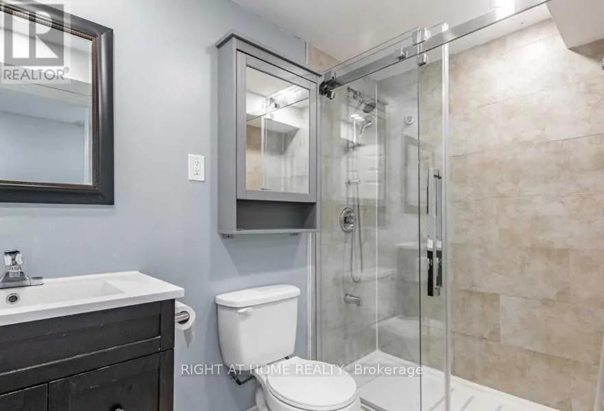 7049 GRAYDON COURT