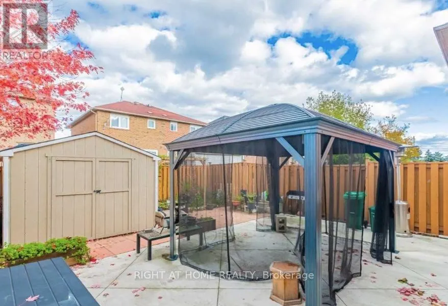 7049 GRAYDON COURT