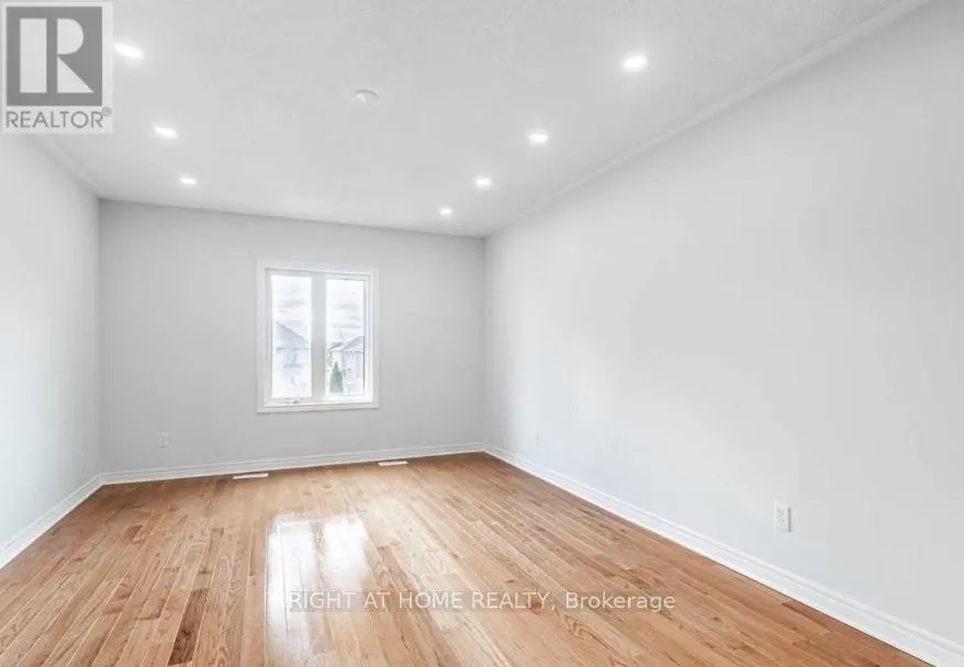 7049 GRAYDON COURT