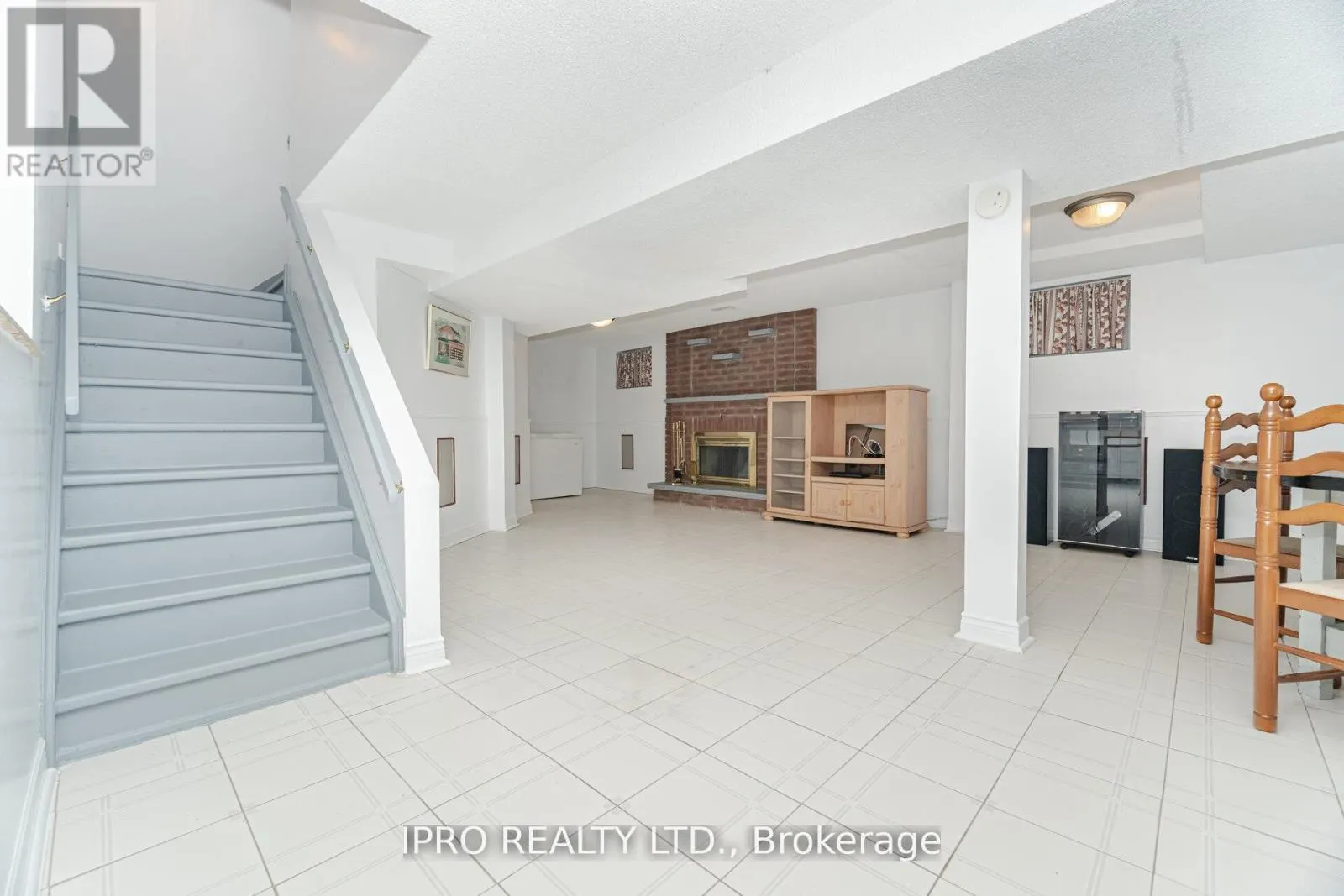 97 MAJOR WM. SHARPE DRIVE