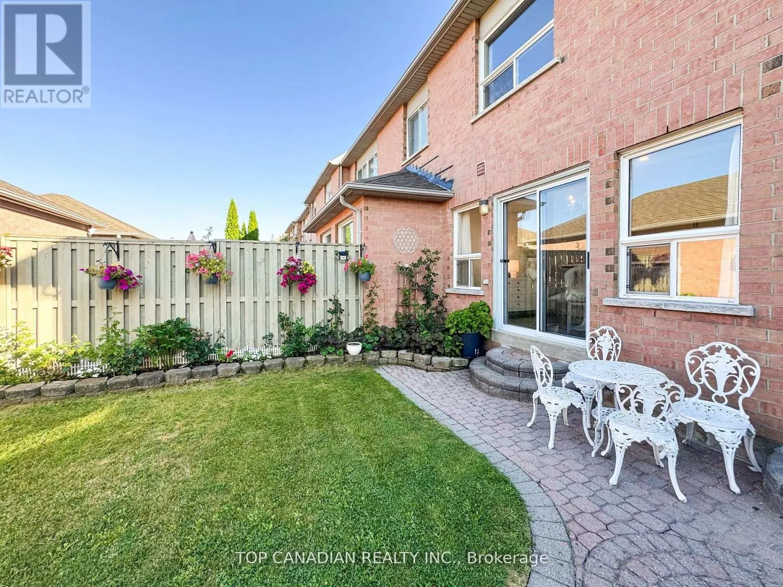 5827 RAINBERRY DRIVE